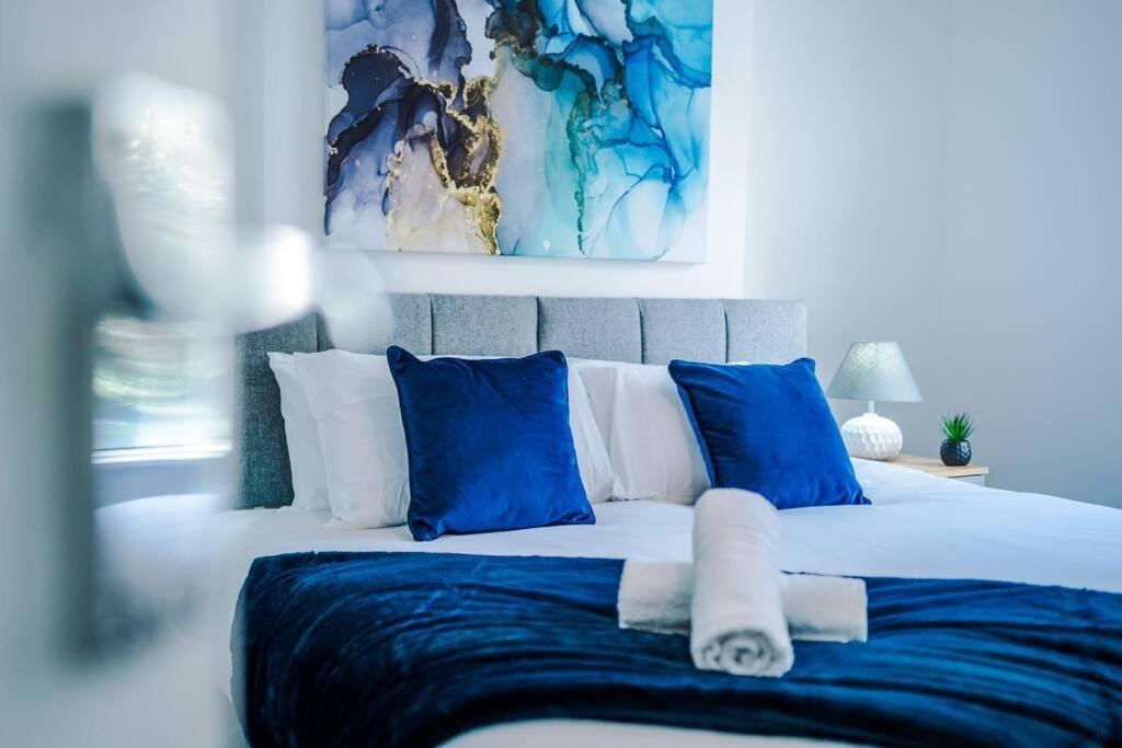 Cosy & Bright 2 Bedroom House
