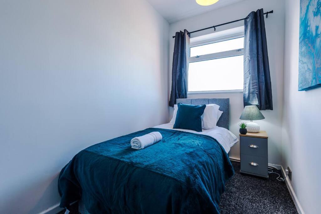 Cosy & Bright 2 Bedroom House Apartment Manchester