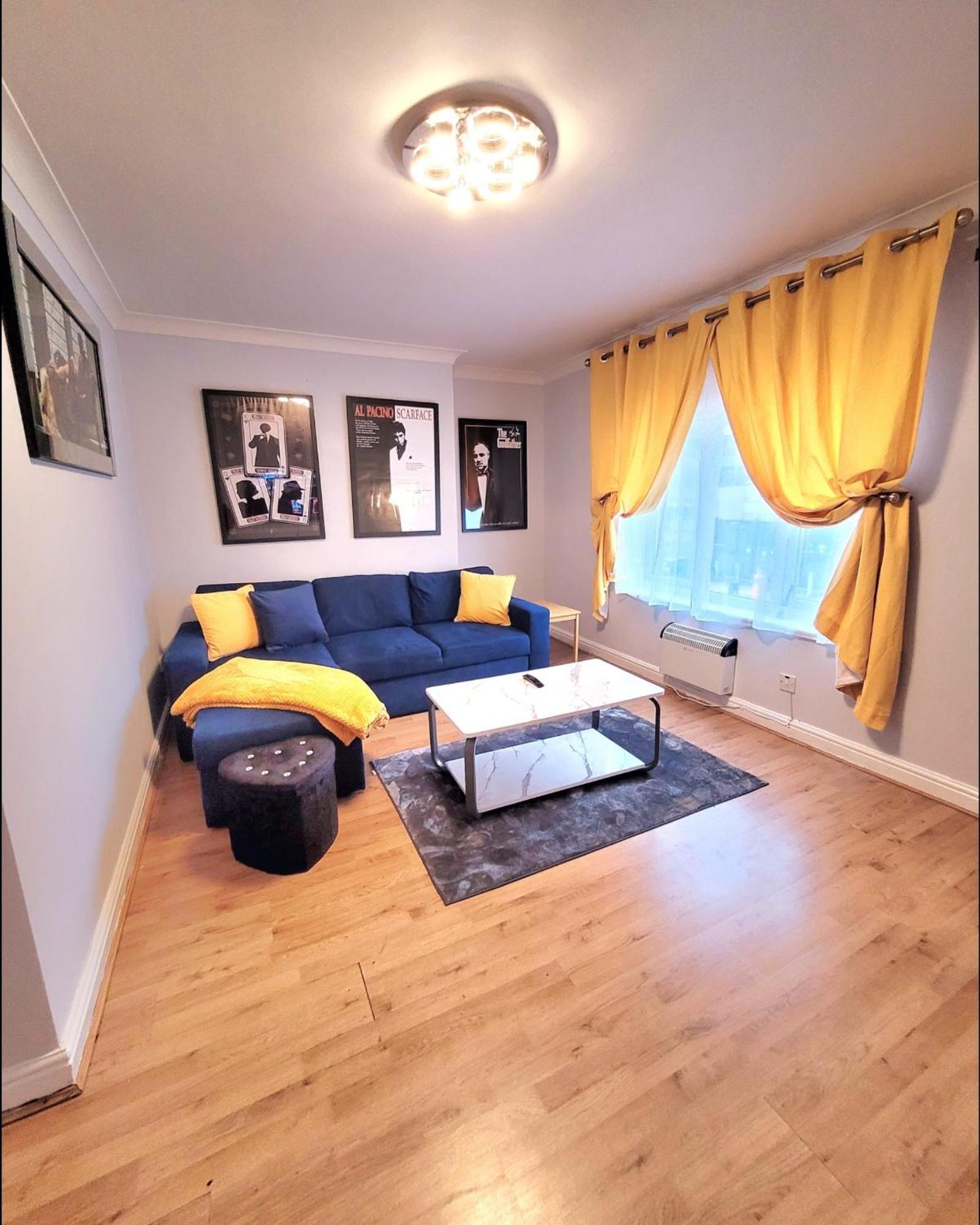 Charming Near Centre By Etihad Coop Arena Apartment