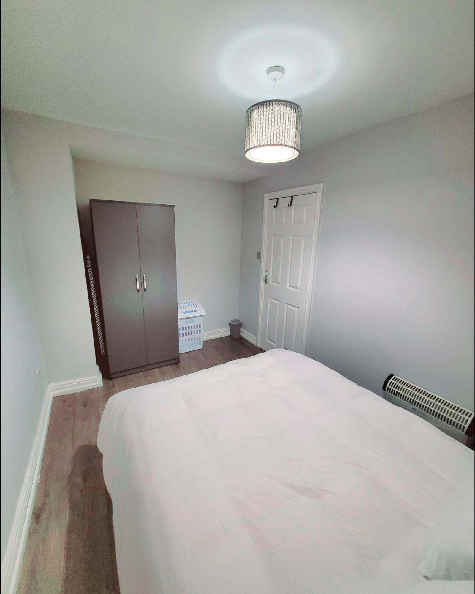Charming Near Centre By Etihad Coop Arena *