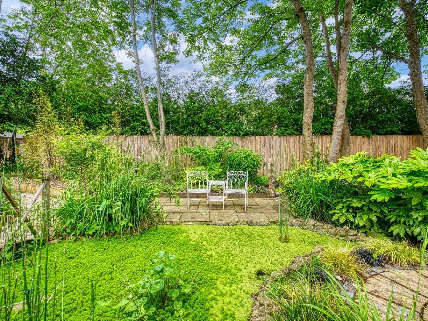 Garden In Hidden Oasis Pass The Keys * Manchester