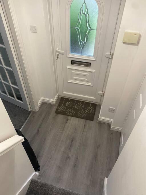Cosy 4br In Prestwich With Free Parking Holiday home Manchester
