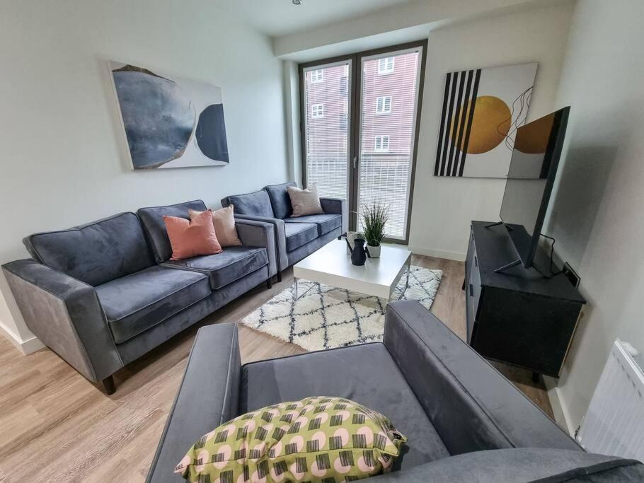 Stunning 4-bedroom Townhouse With Free Parking Holiday home *