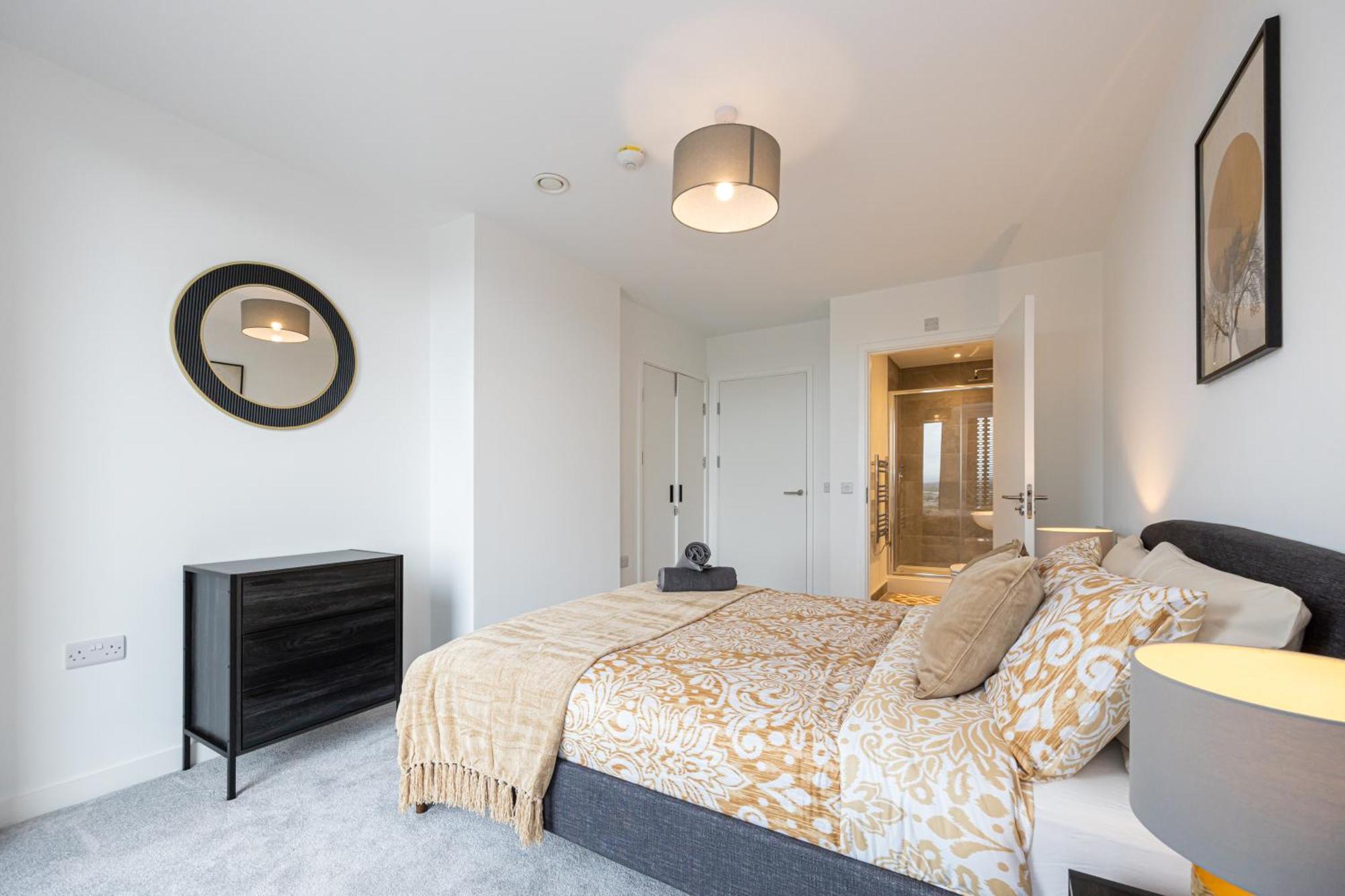 Royal Ebony By Asquare Lettings Apartment