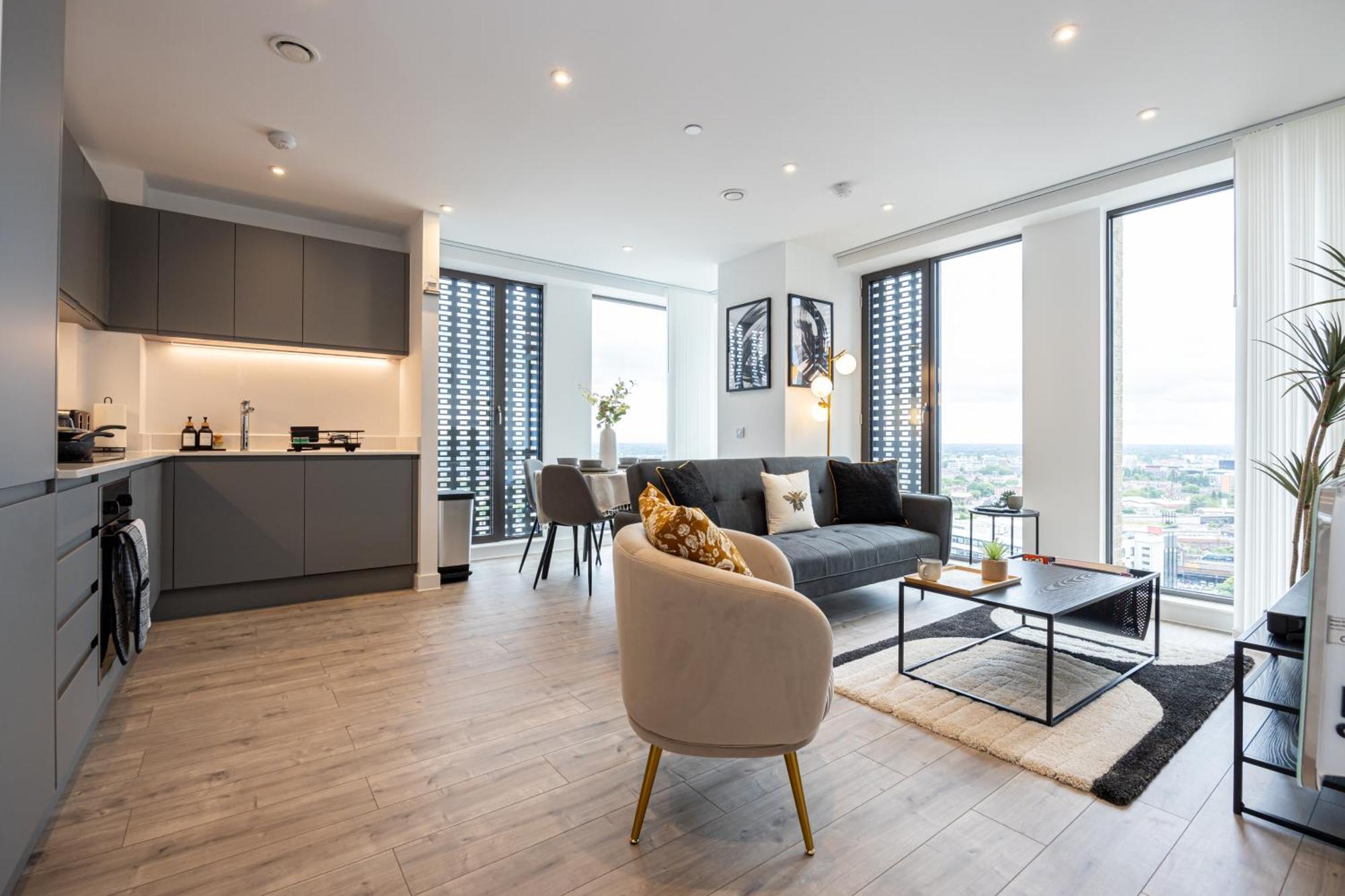 Royal Ebony By Asquare Lettings Apartment