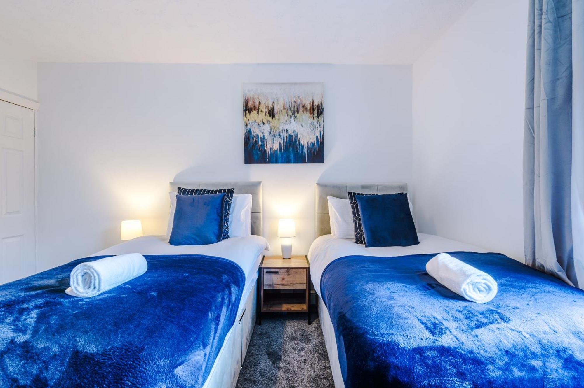 Sleek And Stylish 3 Bedroom * Manchester