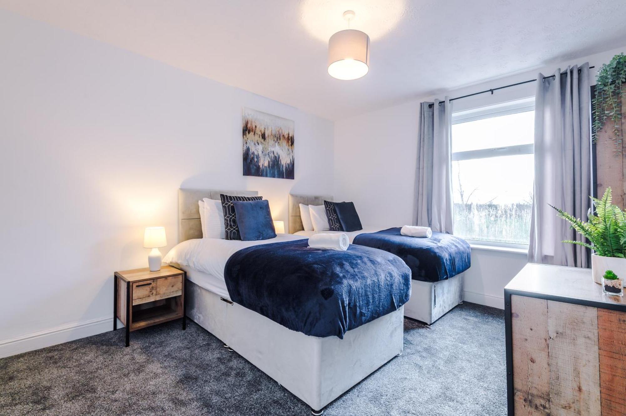 Sleek And Stylish 3 Bedroom * Manchester