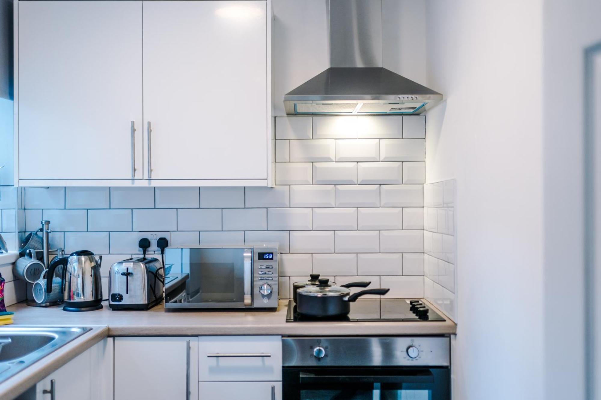 Sleek And Stylish 3 Bedroom Holiday home *