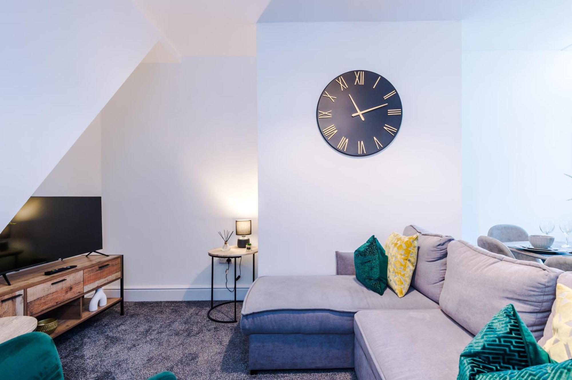 Sleek And Stylish 3 Bedroom Holiday home