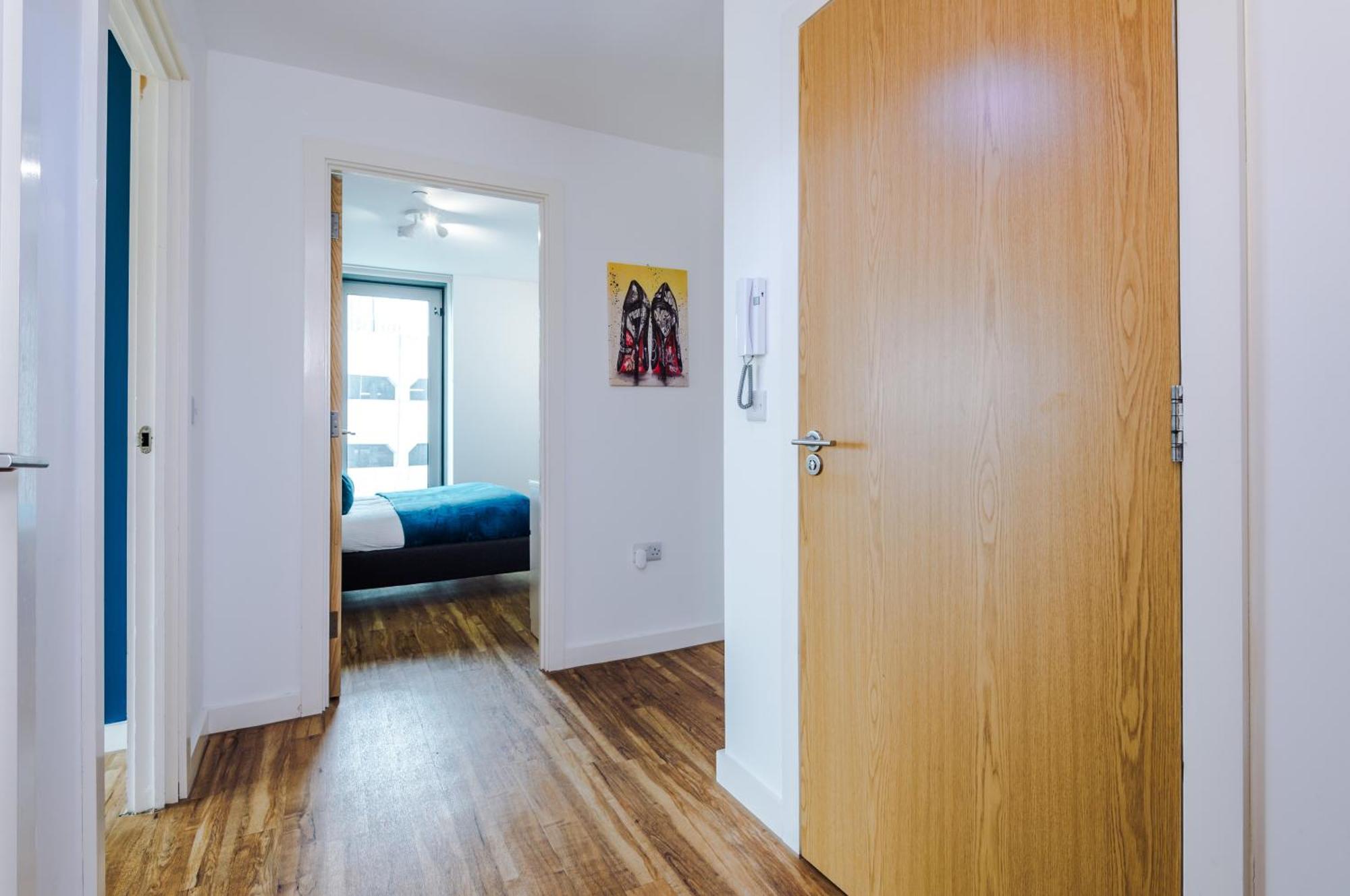 Lux Livin' - Luxury 2 Bed With Skyline View & 24 Hour Gym Apartment Manchester