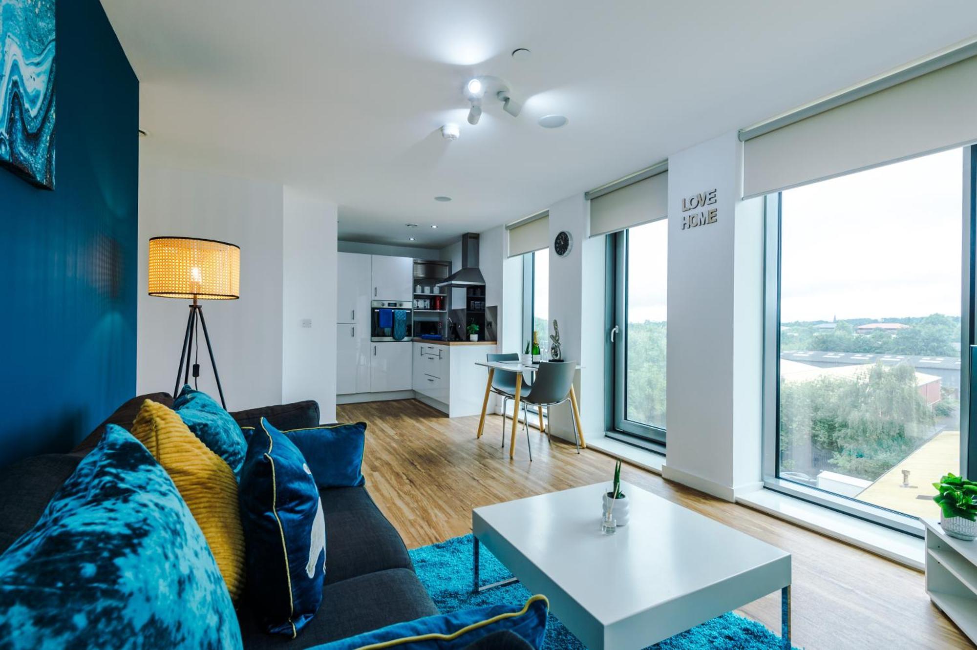 Apartment Lux Livin' - Luxury 2 Bed With Skyline View & 24 Hour Gym