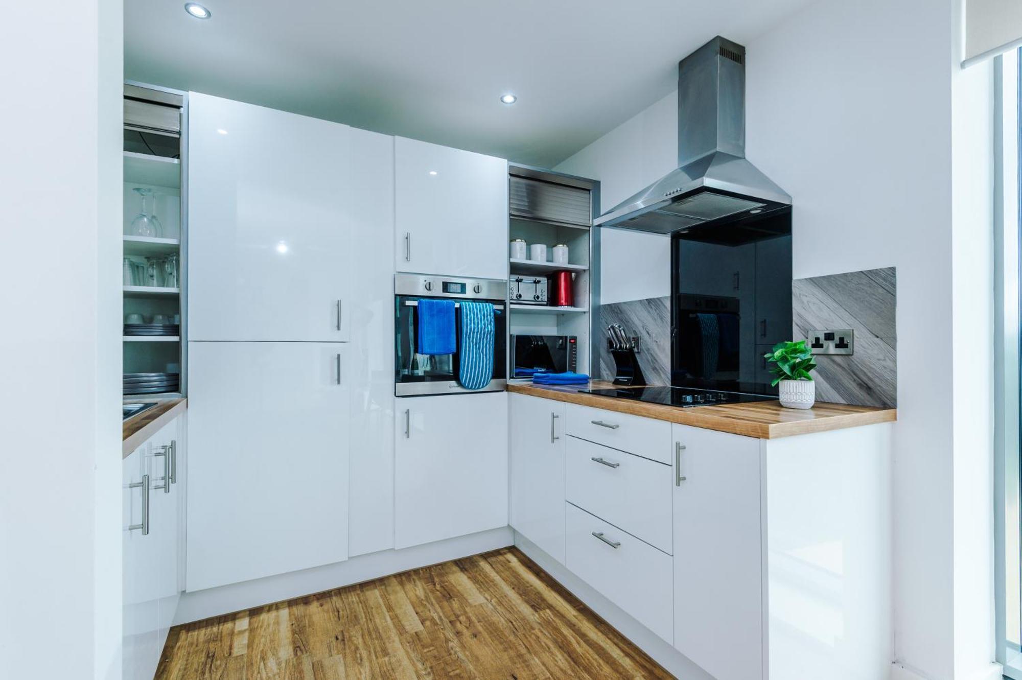Apartment Lux Livin' - Luxury 2 Bed With Skyline View & 24 Hour Gym