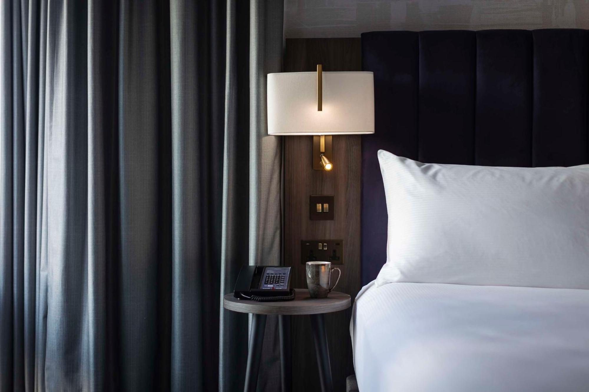 Doubletree By Hilton Piccadilly Hotel 4*