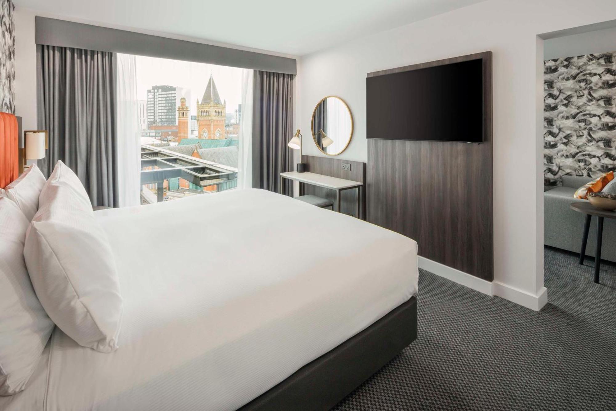 Doubletree By Hilton Piccadilly Hotel Manchester