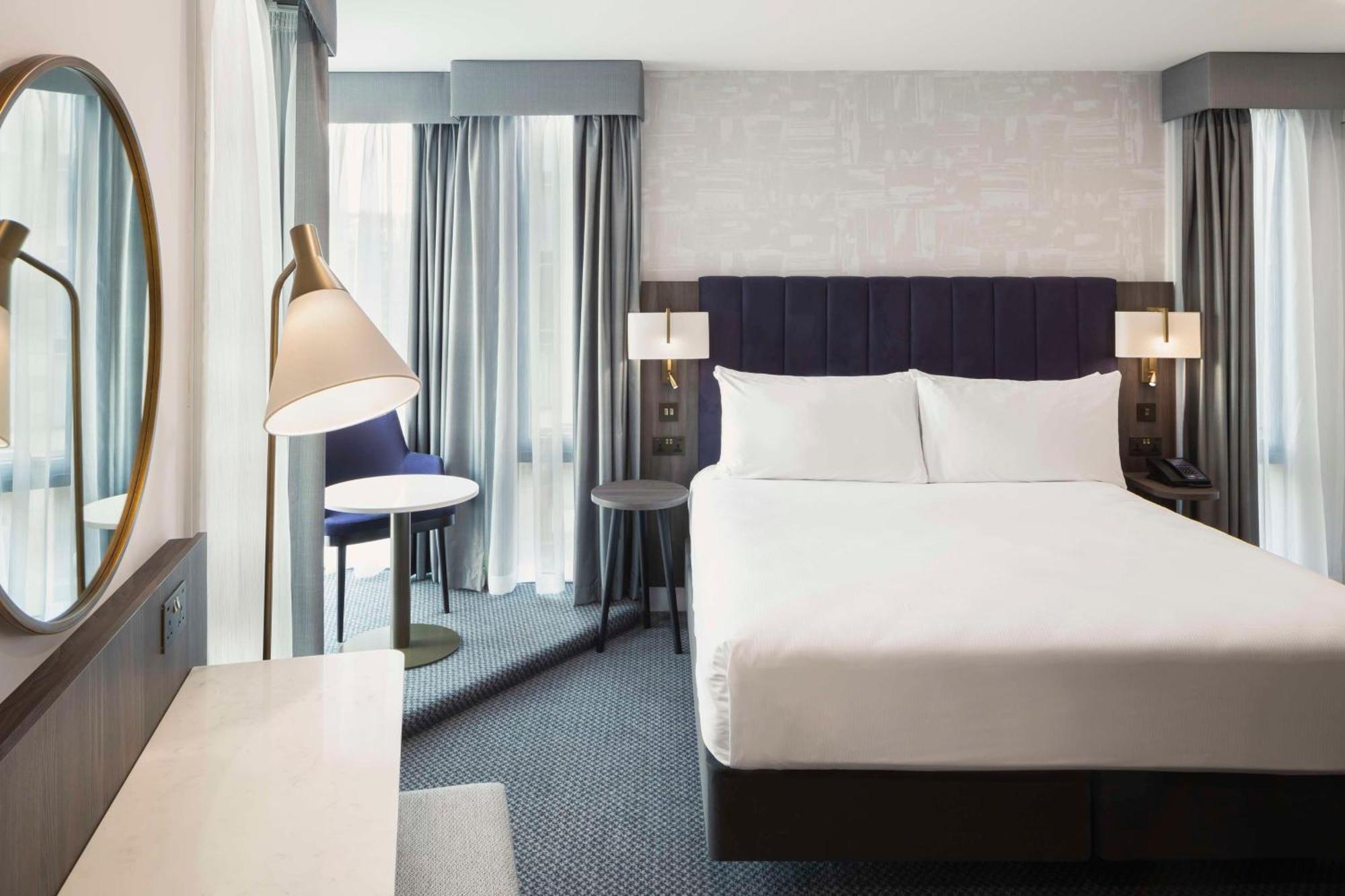 Doubletree By Hilton Piccadilly Hotel