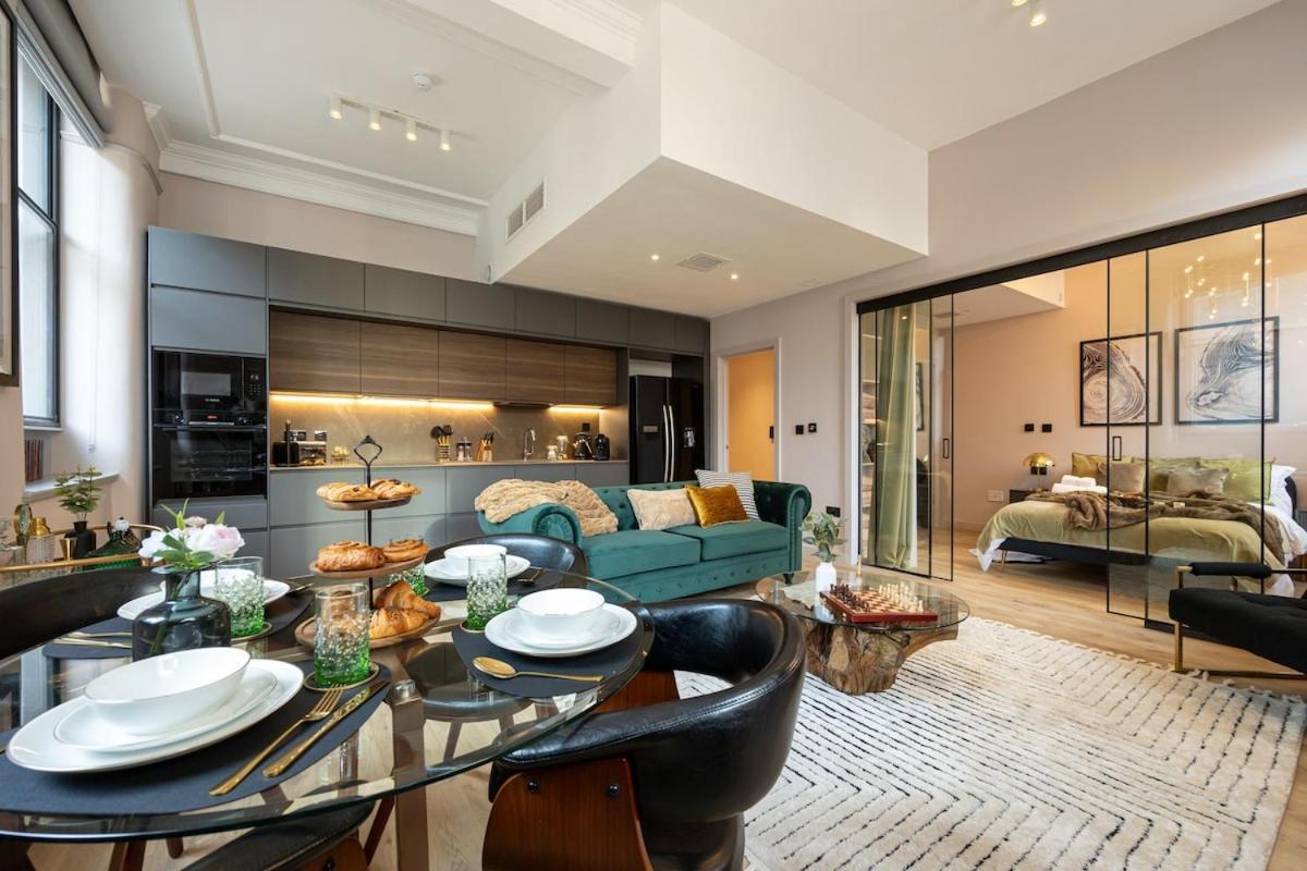 Apartment Charlotte House By Coqoon Manchester