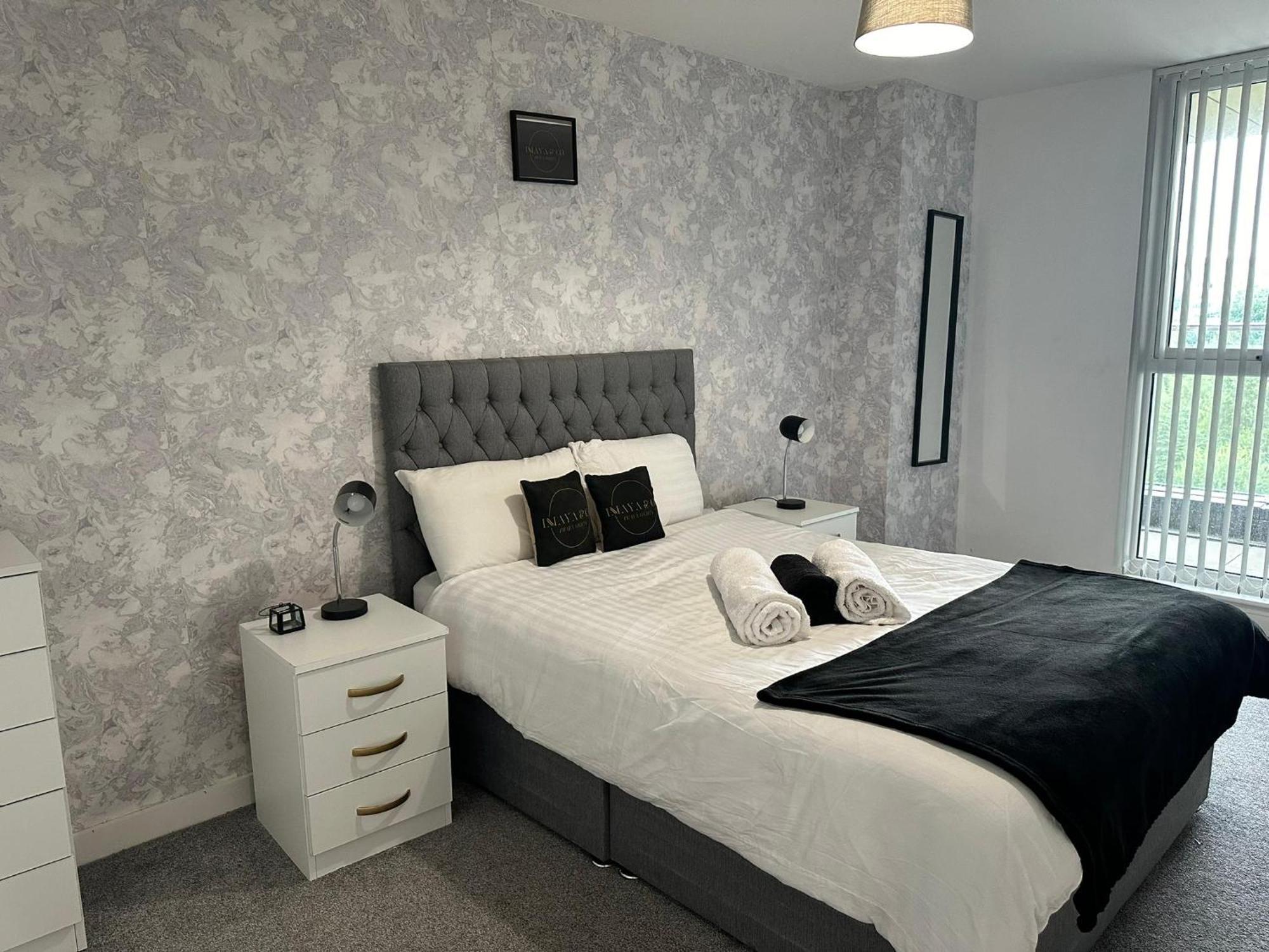 Stunning 2bd With River View 5min To Centre