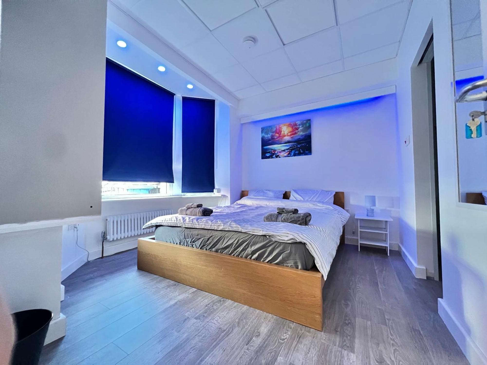 Homestay Lux Super King Private Bath Mediacity, Mufc, Salford