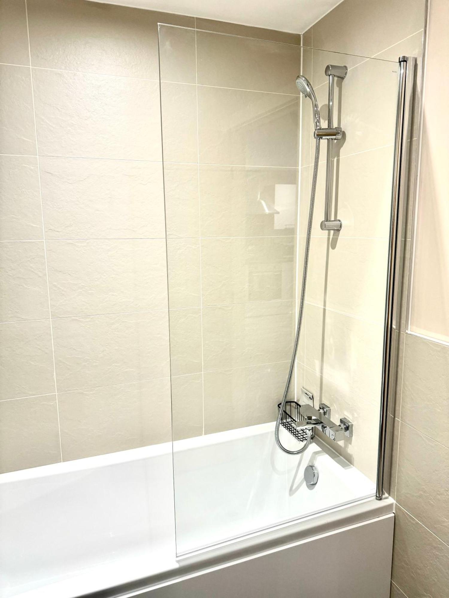 Portcullis House Apartment *