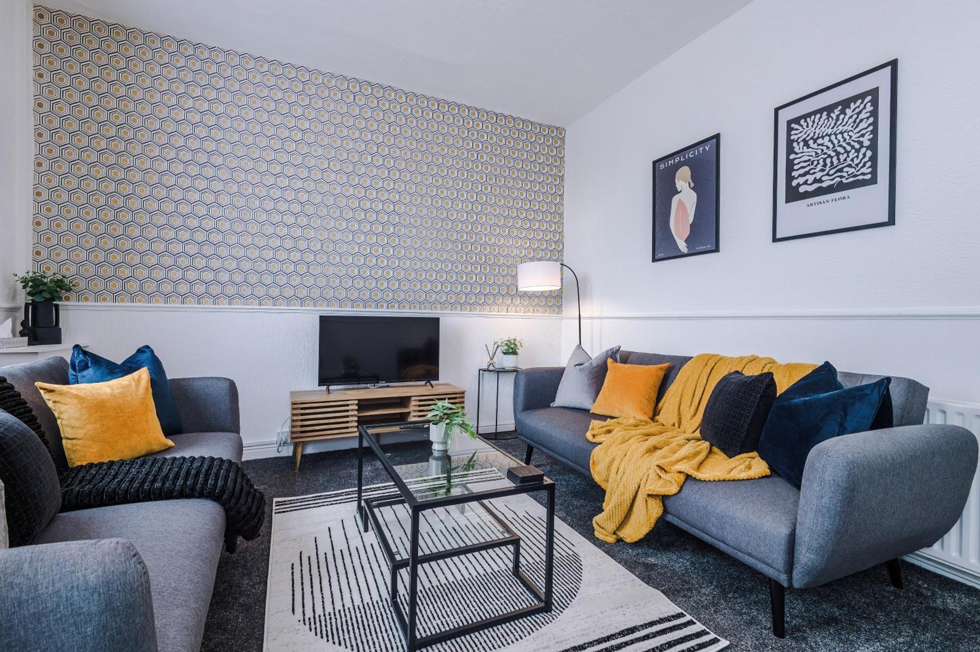 Holiday home New! Modern 2-bed House In By 53 Degrees Property, Ideal For Business & Contractors - Sleeps 7!