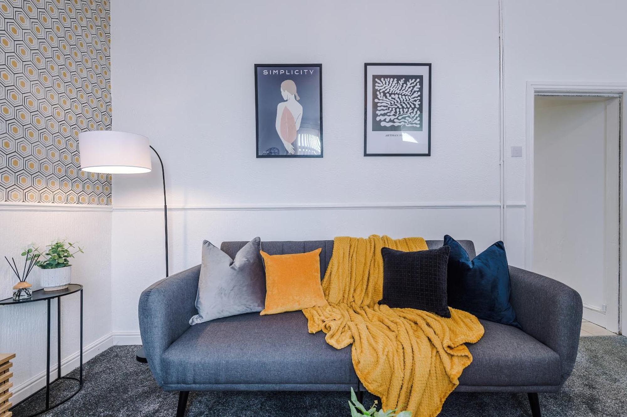 Holiday home New! Modern 2-bed House In By 53 Degrees Property, Ideal For Business & Contractors - Sleeps 7! Manchester