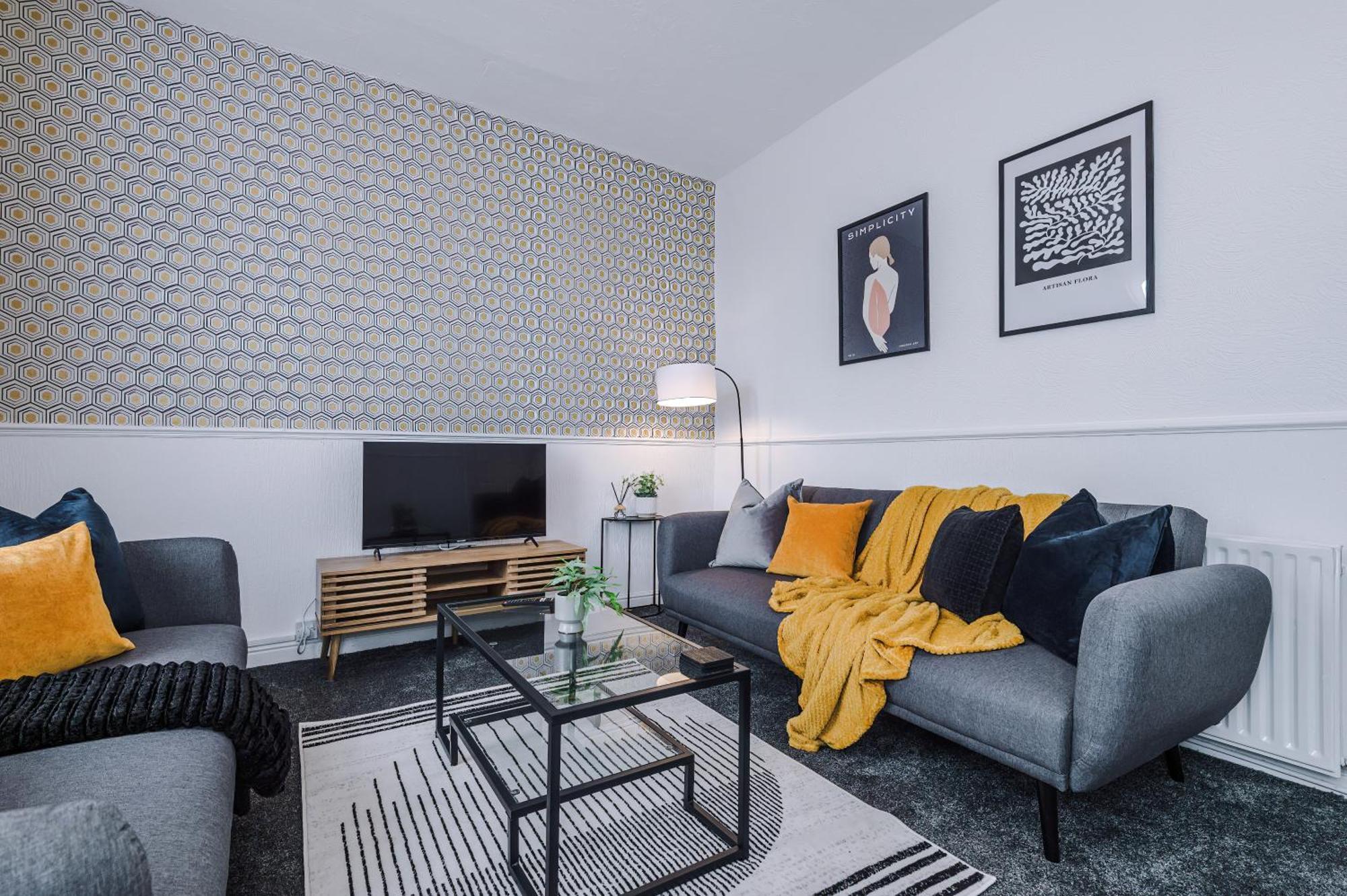 New! Modern 2-bed House In By 53 Degrees Property, Ideal For Business & Contractors - Sleeps 7! Manchester