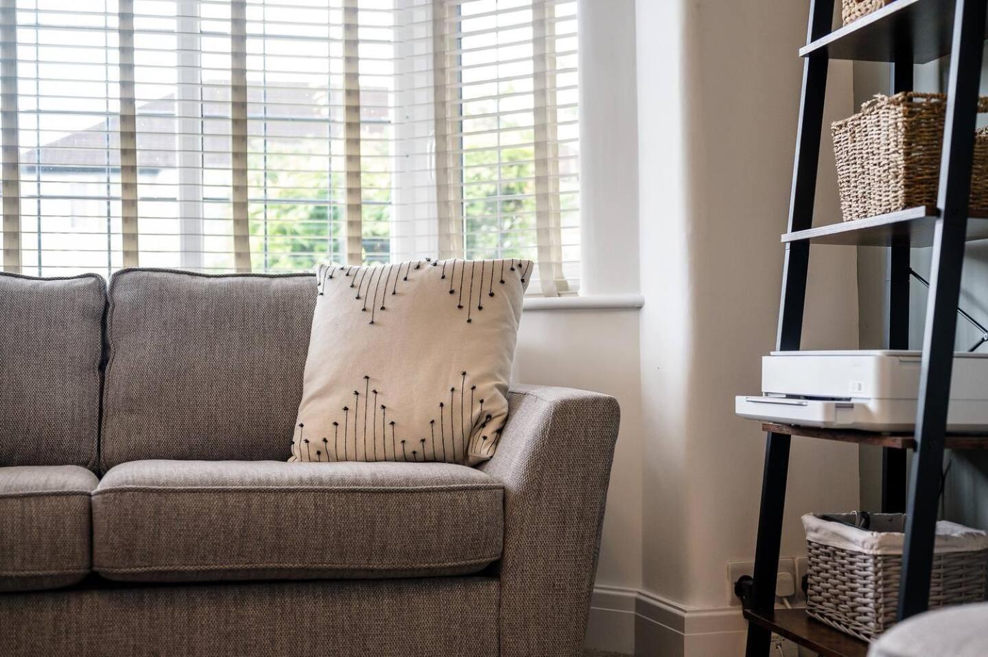 Pass The Keys Picture Perfect Haven In Didsbury Village - Free Parking & Ev Station * Manchester