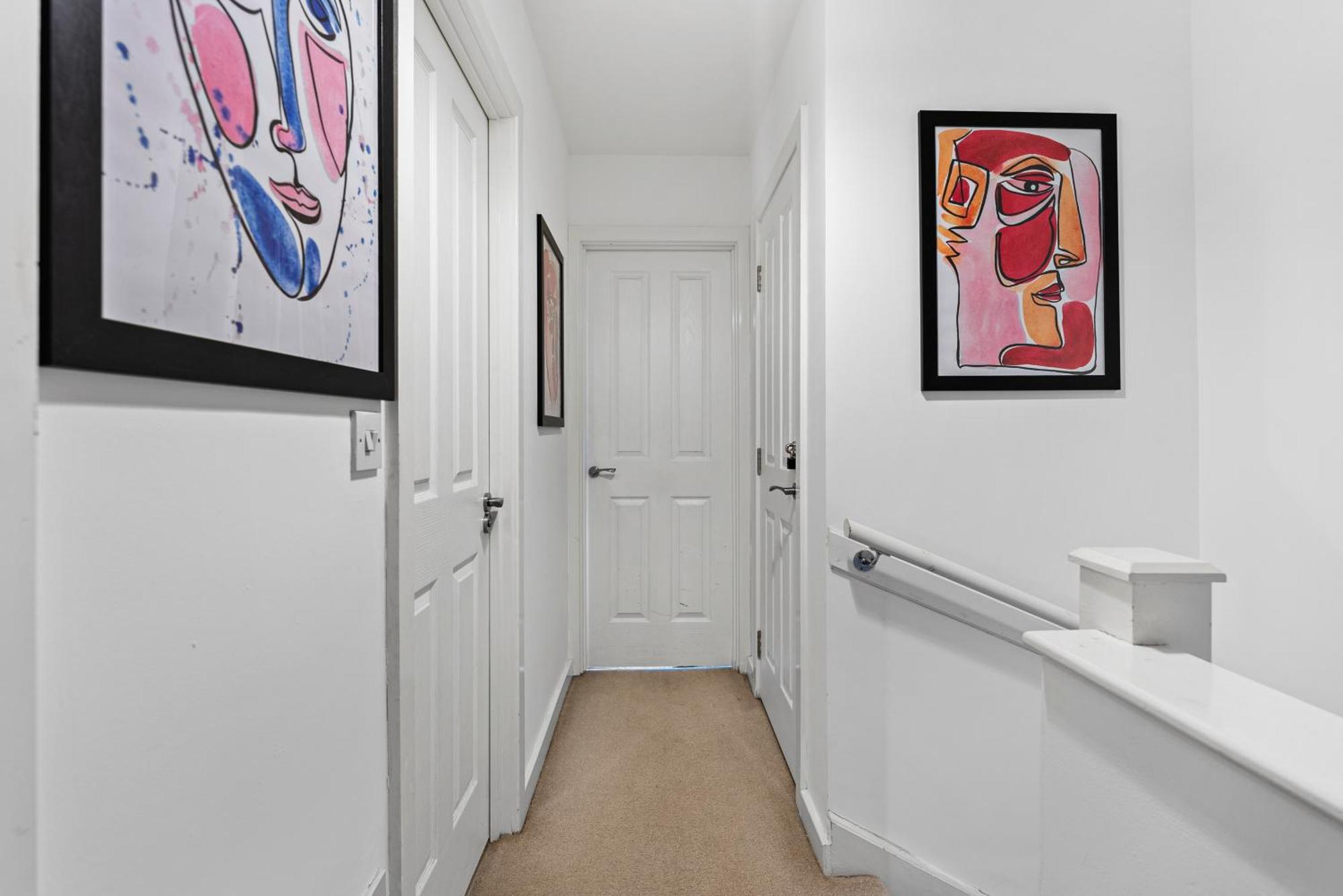 Sleek And Stylish 3 Bed In - Parking Holiday home Manchester