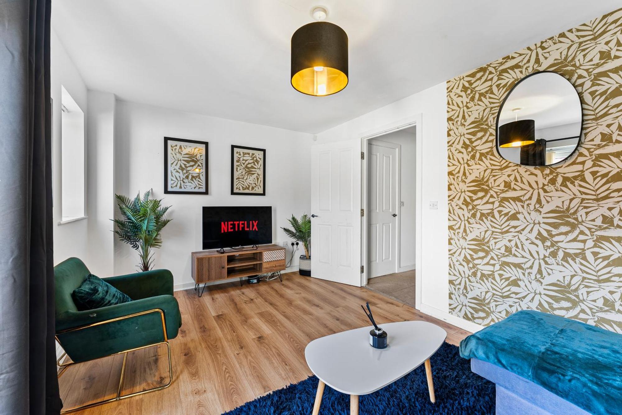 Sleek And Stylish 3 Bed In - Parking Holiday home *