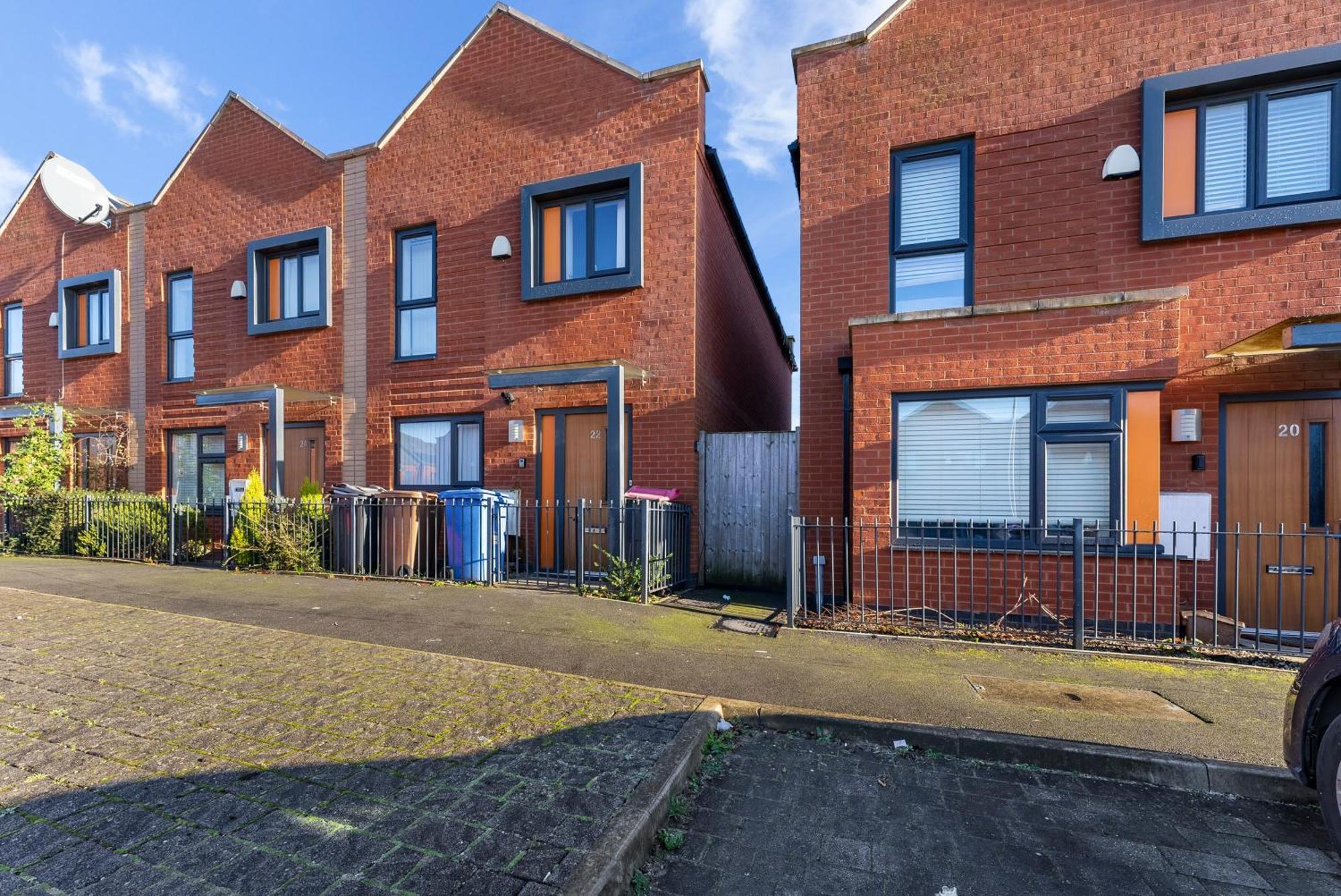 Sleek And Stylish 3 Bed In - Parking Holiday home Manchester