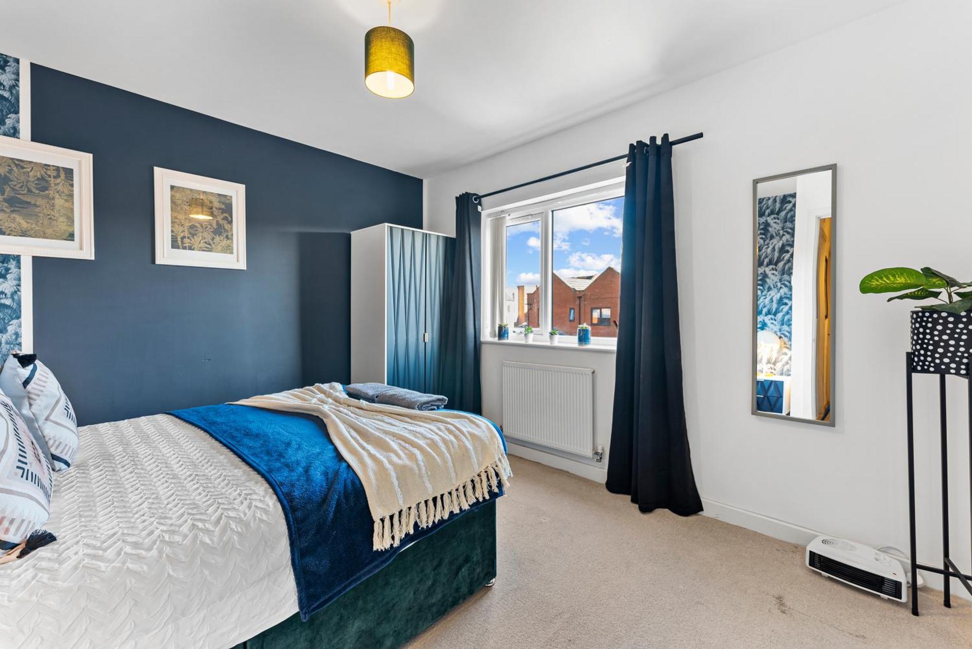 Sleek And Stylish 3 Bed In - Parking Holiday home Manchester