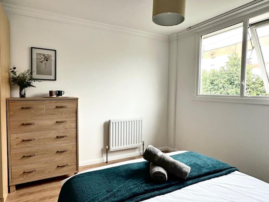 Holiday home 6 Guests House Old Trafford,media City,city Centre, Free Parking Manchester