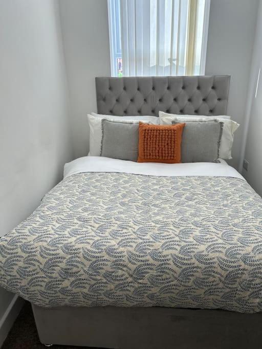 Failsworth Luxury 3 With Free Parking Apartment Manchester