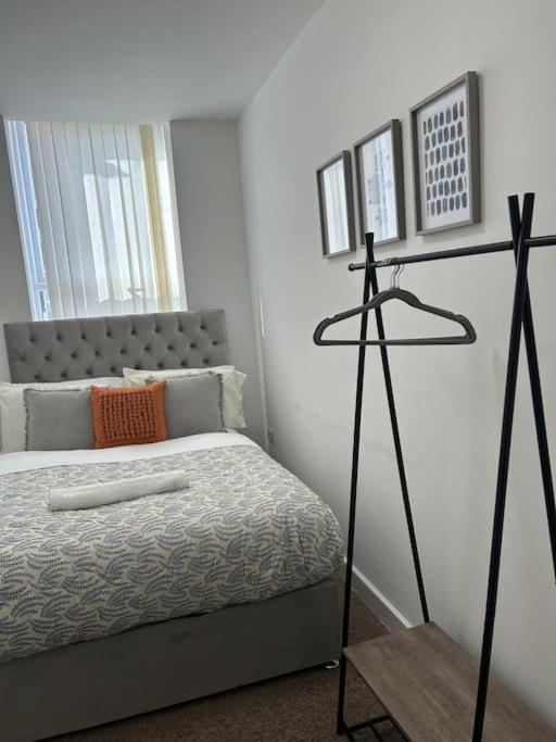 Failsworth Luxury 3 With Free Parking * Manchester