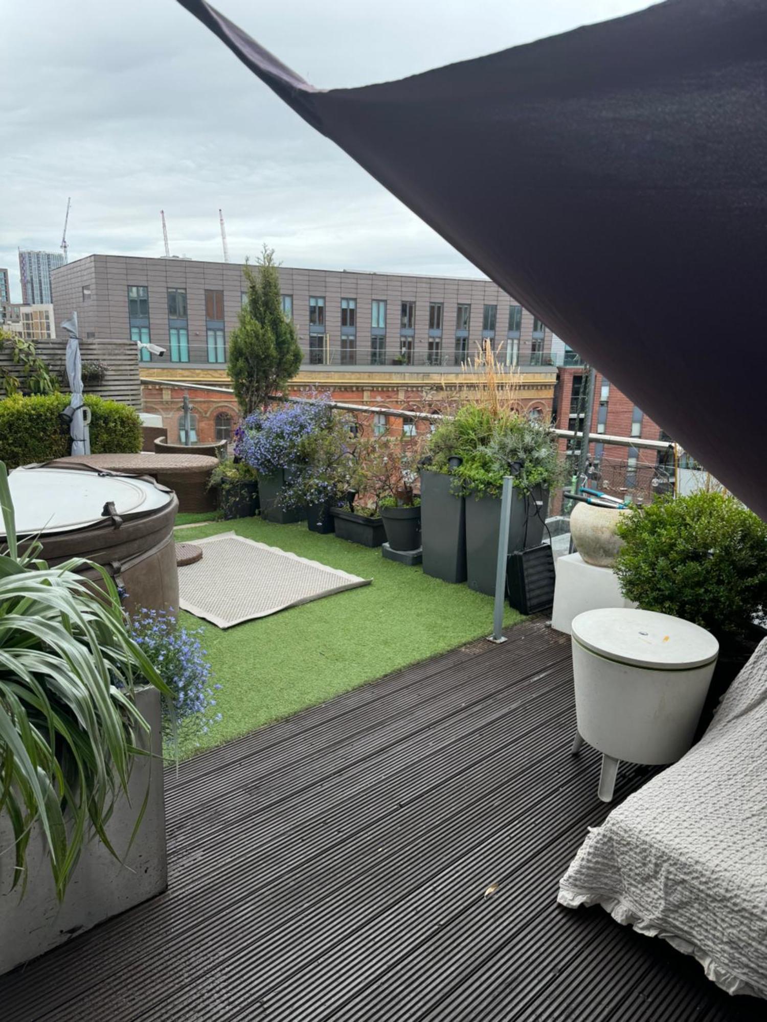 Ancoats Getaway With Terrace And Hot Tub Manchester