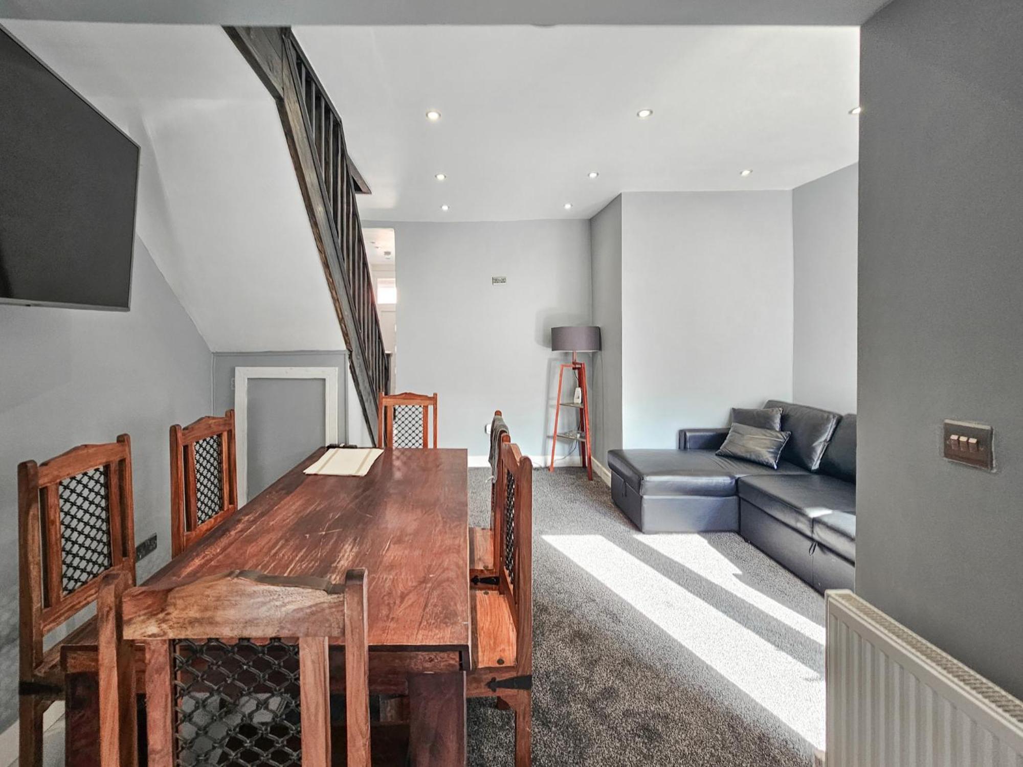 Beresford Co-Living - Private Room Self-Cater Holiday home