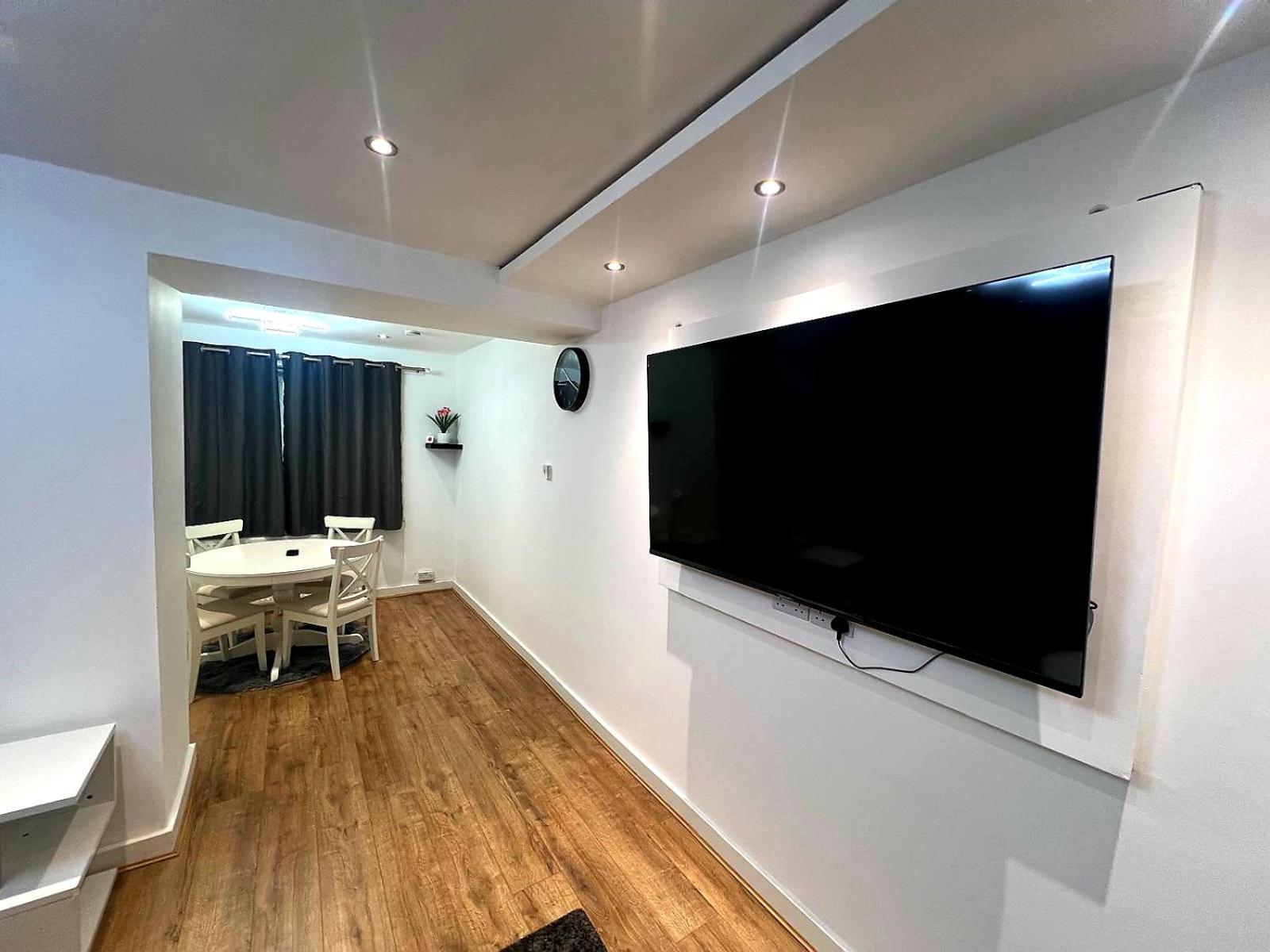 House Hundy Apartment *