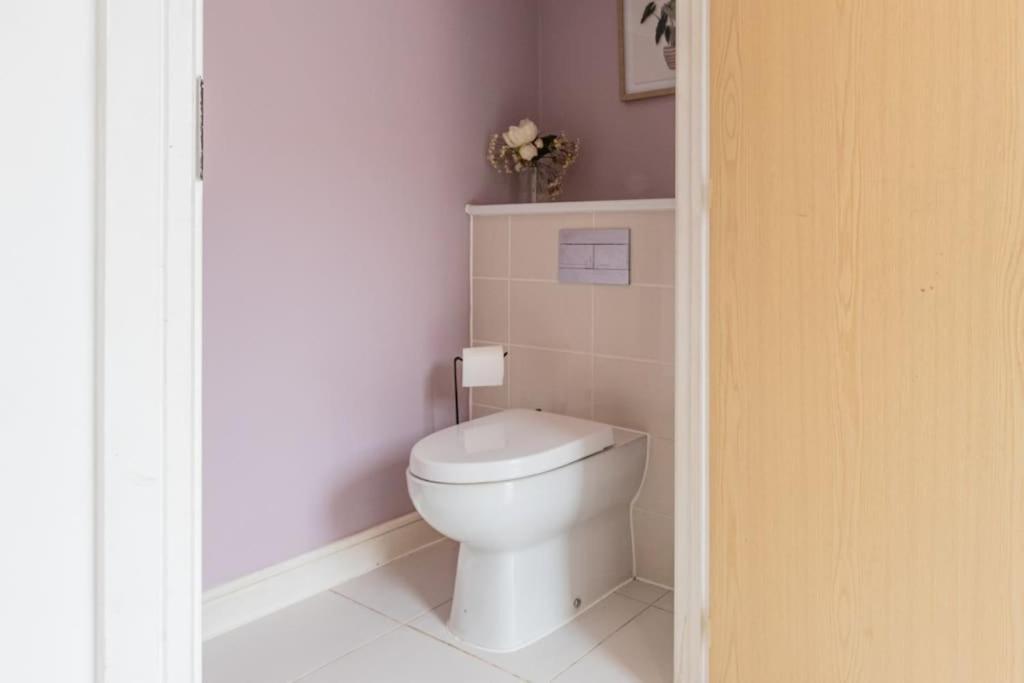 Holiday home Modern House 2 Bedroom 5 Beds Manchester