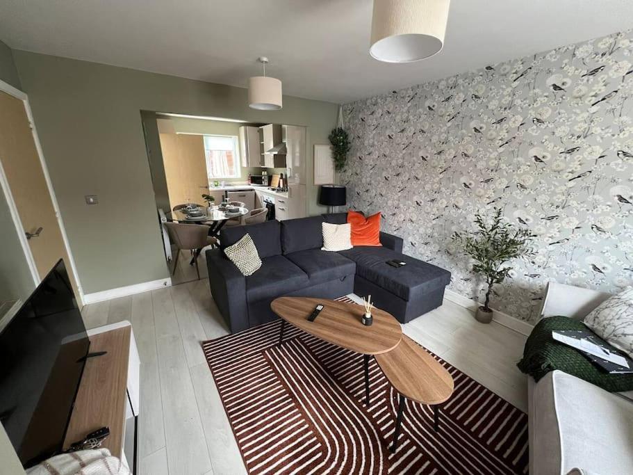 Holiday home Modern House 2 Bedroom 5 Beds *