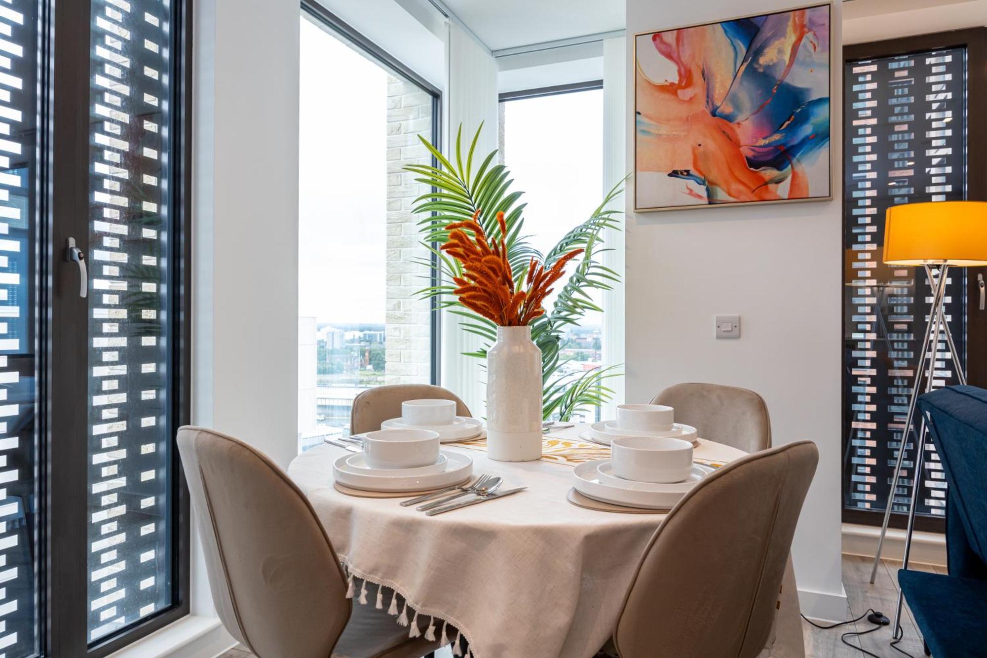 Apartment Pet Friendly 2br Near Station By Asquare Letting *