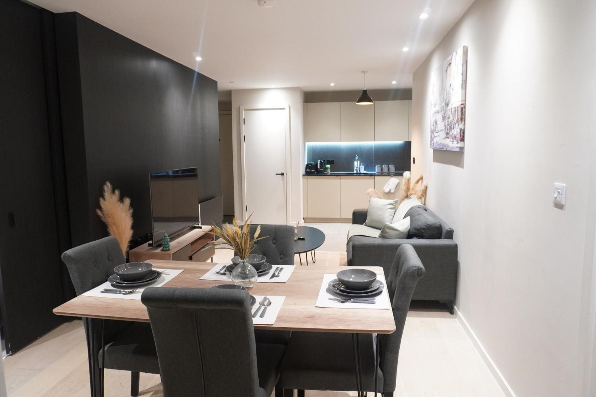 Modern Two Bedroom With Balcony In *