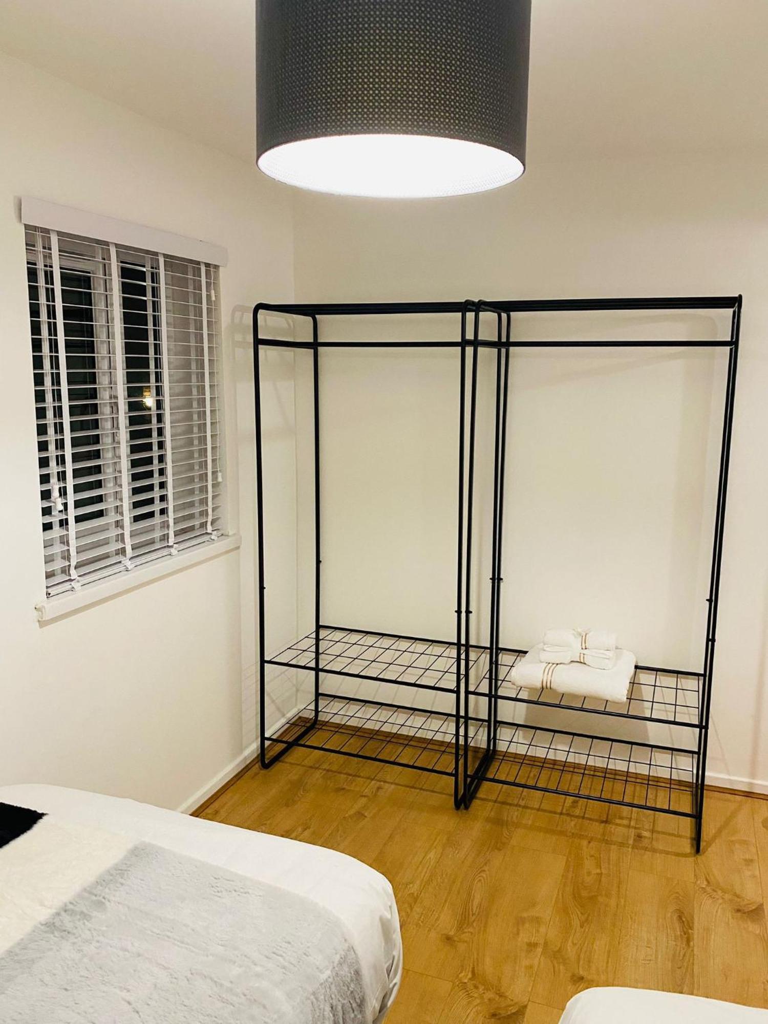 Live Coop Apartment-entire House With Free Parking And Garden- Etihad Stadium *
