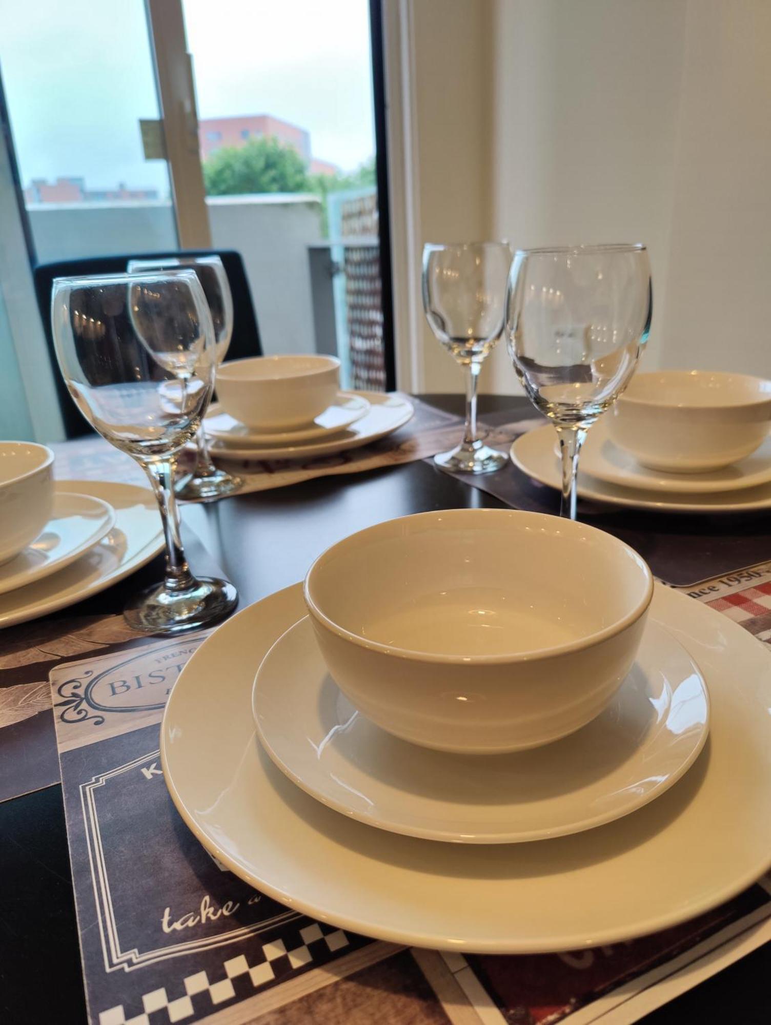 Free Private Parking - City Centre 2 Bedroom Ensuite Near Shopping & Financial Centre, Victoria Station & Ao Apartment