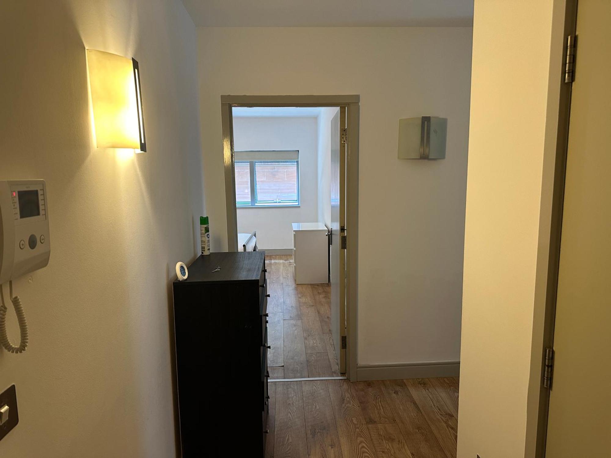Two Bedroom In The Heart Of The Manchester
