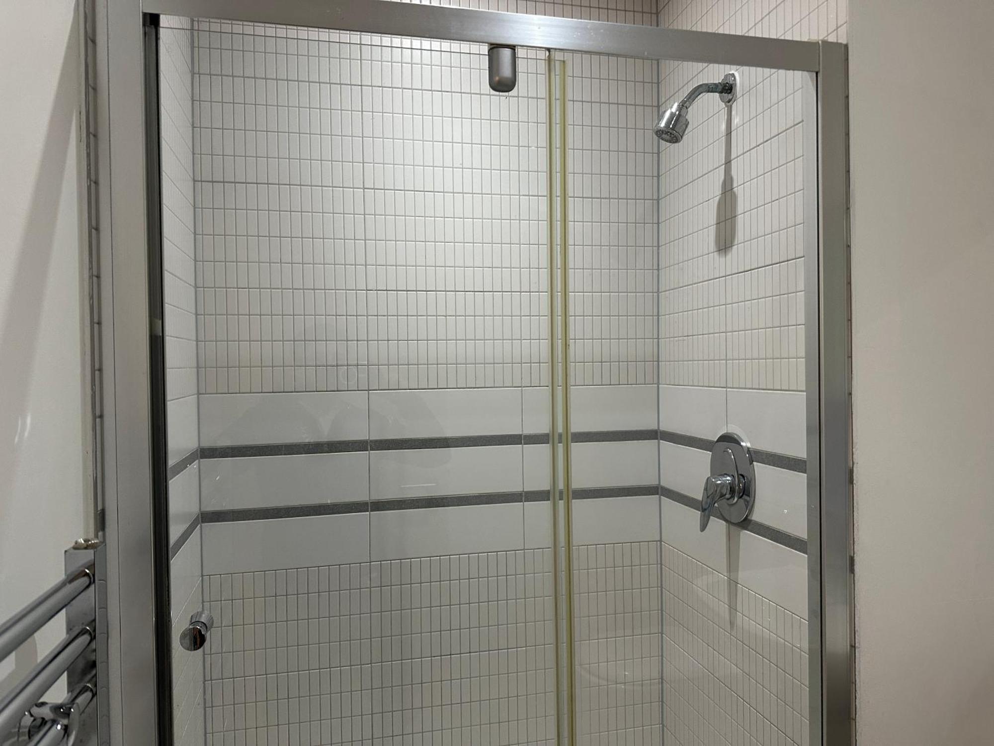 Two Bedroom In The Heart Of The Manchester