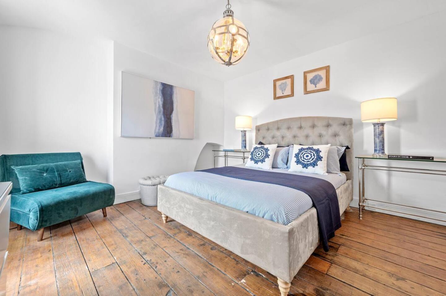 Large & Stylish Townhouse King Beds&free Parking Holiday home