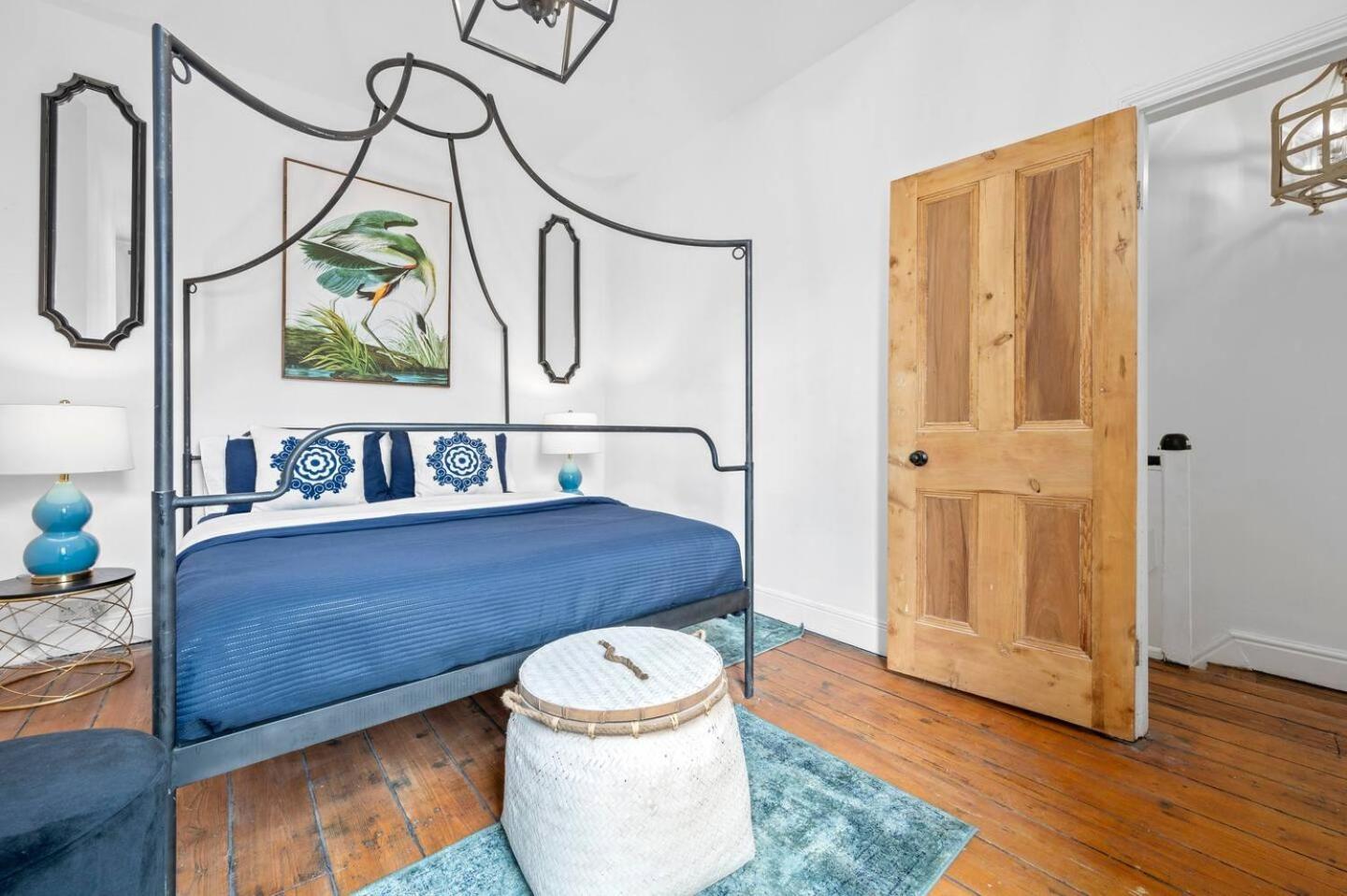 Large & Stylish Townhouse King Beds&free Parking Holiday home