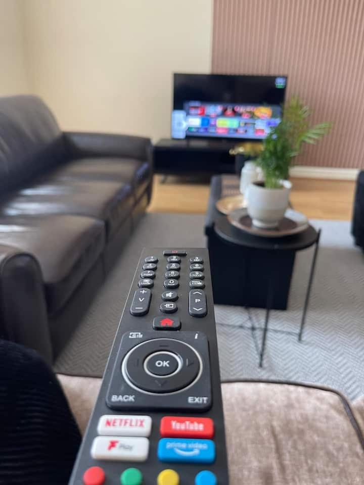 Apartment Stylish Large 3 Bedroom In Manchester
