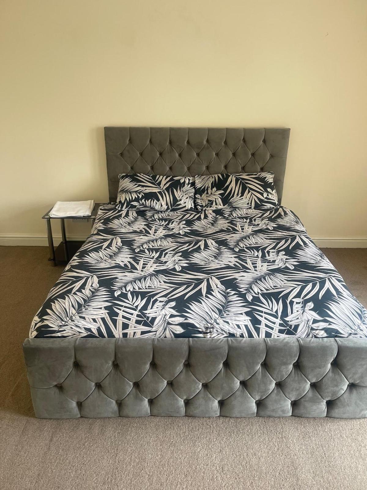 Stylish Large 3 Bedroom In * Manchester