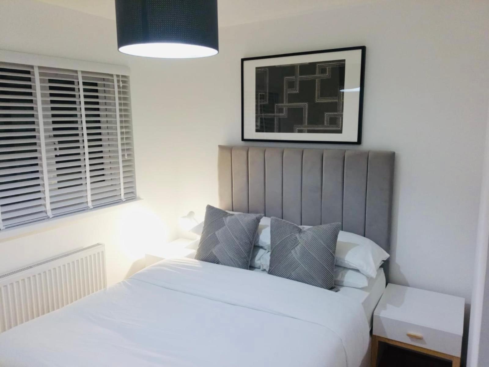 Holiday home Live Coop Apartment-entire House With Free Parking And Garden- Etihad Stadium *